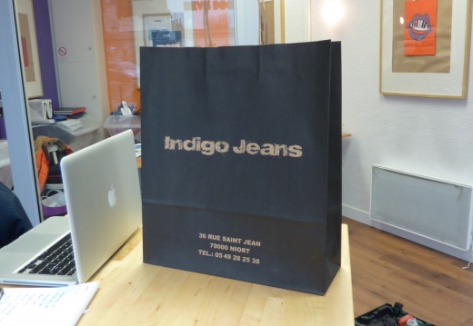 Papier-Indigo-Jeans