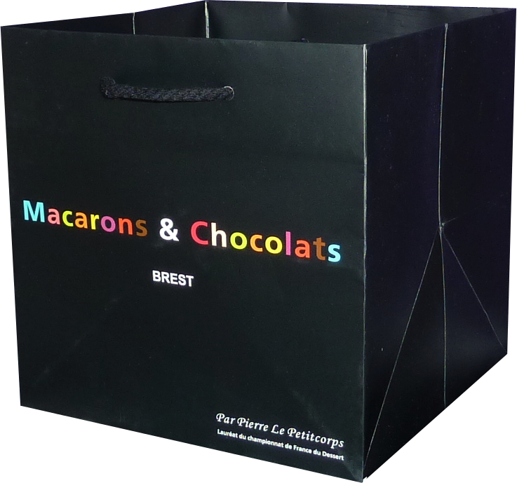 Luxe-Macarons-et-chocolats